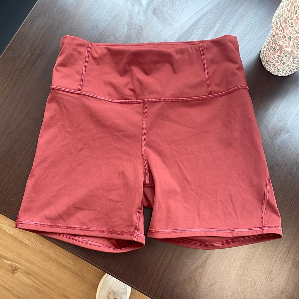 Athleta 5” bike shorts